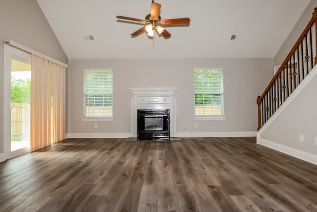 Photo - 1959 Corners Cir