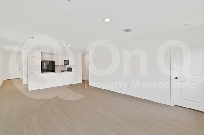 Photo - 3101 Tokara St