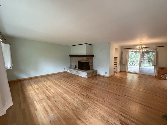 Photo - Extremely Spacious 3 bedroom Home Located in Edmonds