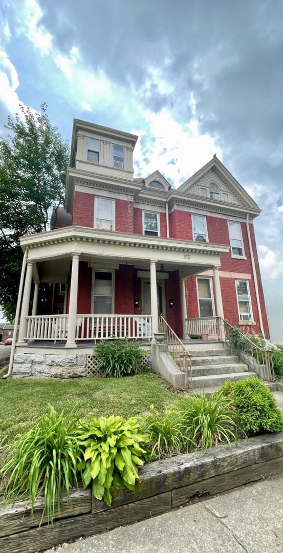 Photo - Now Leasing — 312 South Upper Street, Lexi... Unidad 3