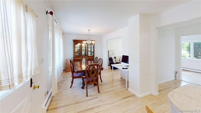 Photo - 121 Woodward Pkwy