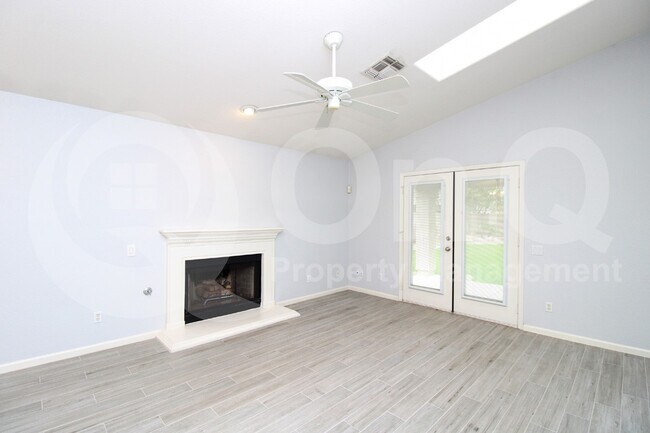 Photo - 1472 W Blue Ridge Way