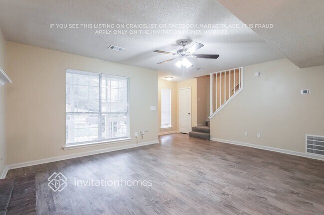 Photo - 220 Rosewood Dr House