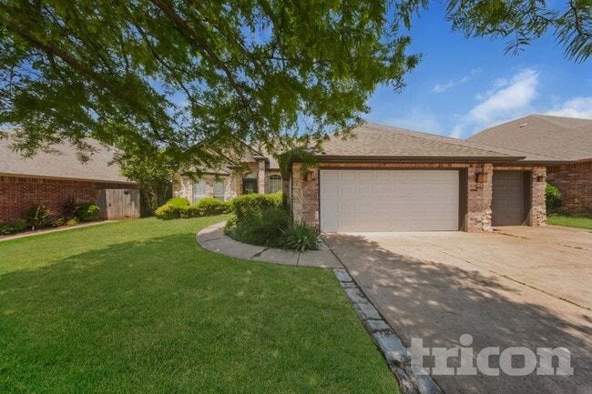Building Photo - 2009 Del Simmons Dr
