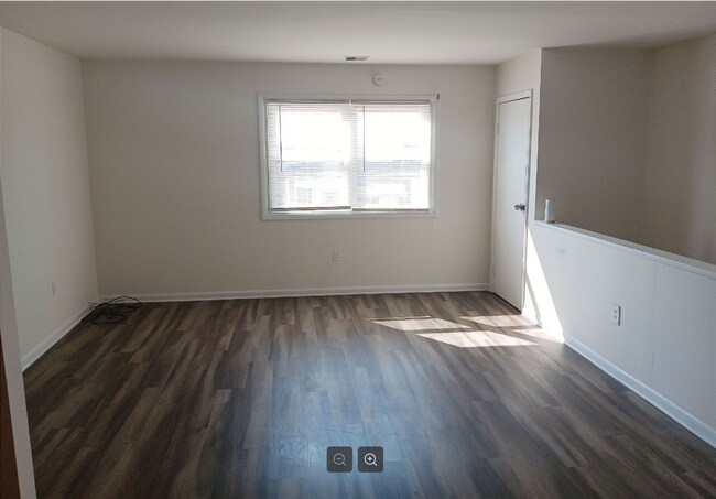 Photo - 5304 Jackson St Unit 2