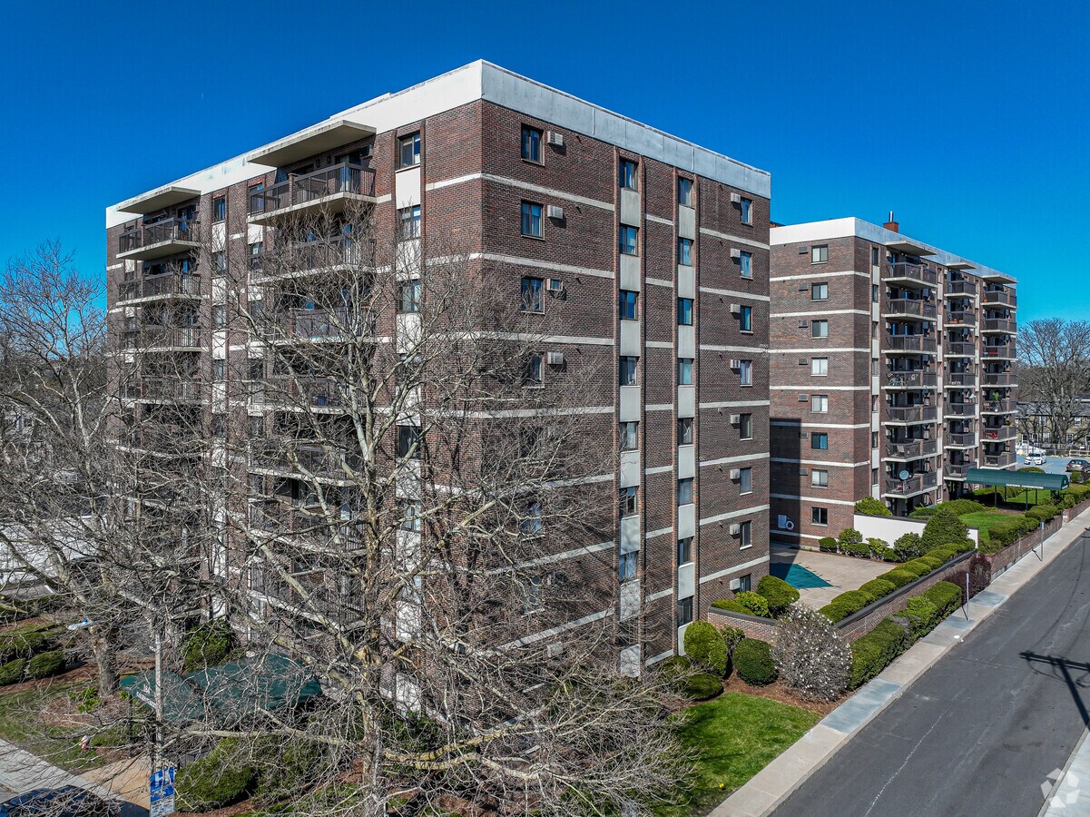 164 Galen St - Newtown at Gateway Condominiums