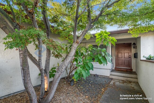 Photo - 5047 Pearl Ave