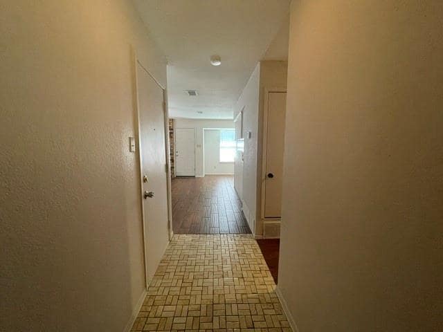 Photo - 7536 Meadowlark Ln N