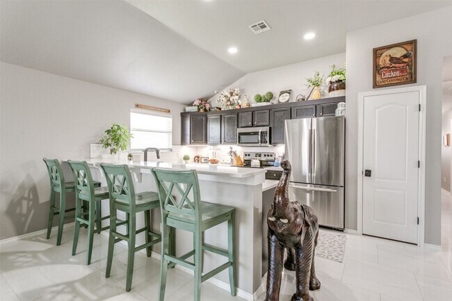Photo - Beautiful 3 Bedroom in Norman