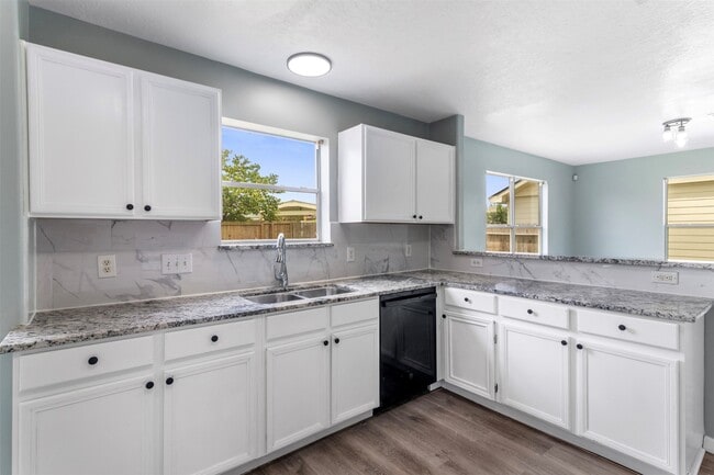Photo - 19747 Byron Meadows Dr