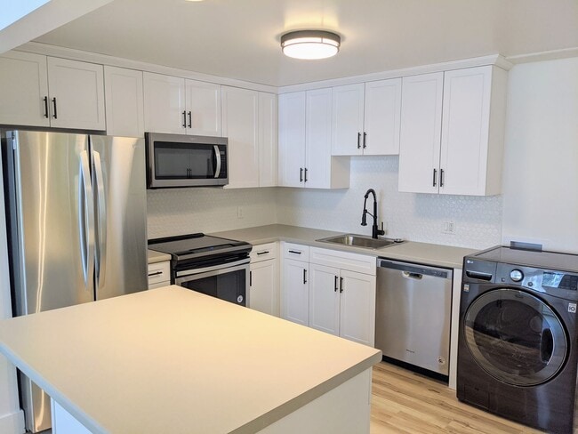 Executive 2 bedroom in the heart of sugarh... - Executive 2 bedroom in the heart of sugarh... Apartamento Unidad D