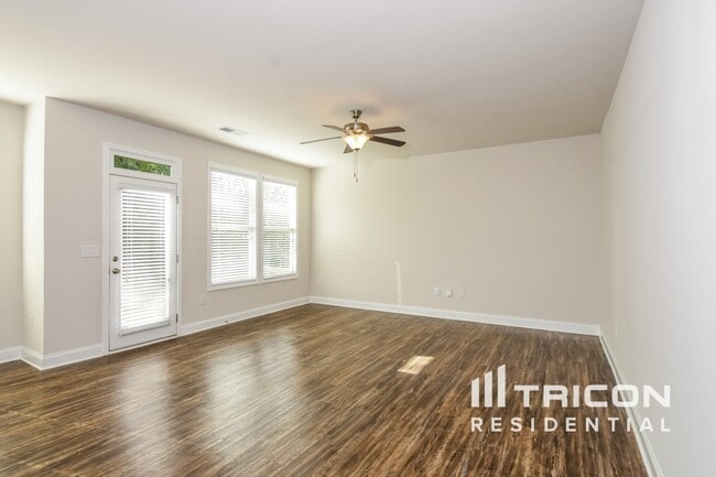 Building Photo - 443 Ireland Ln Rental