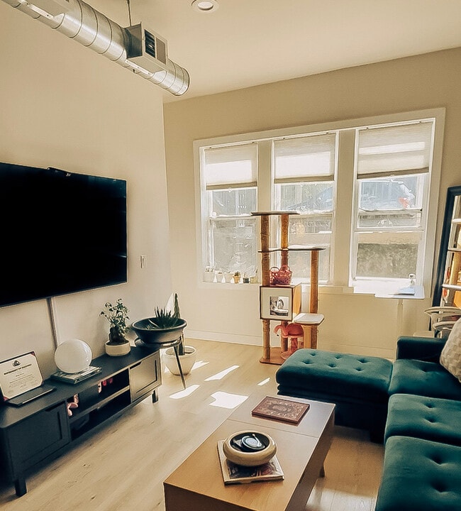 Photo - 1812 W 23rd St Unidad LL