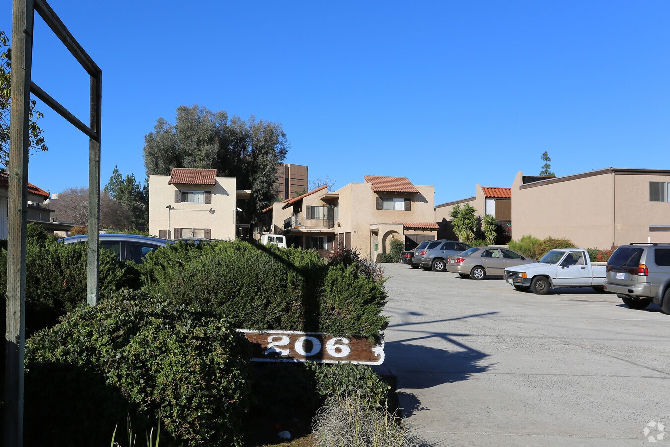 Photo - 206 Roanoke Rd