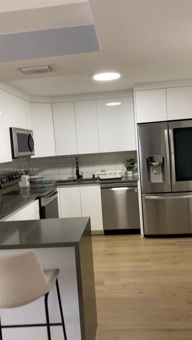 Building Photo - 251 174th St Unit 1009 Rental