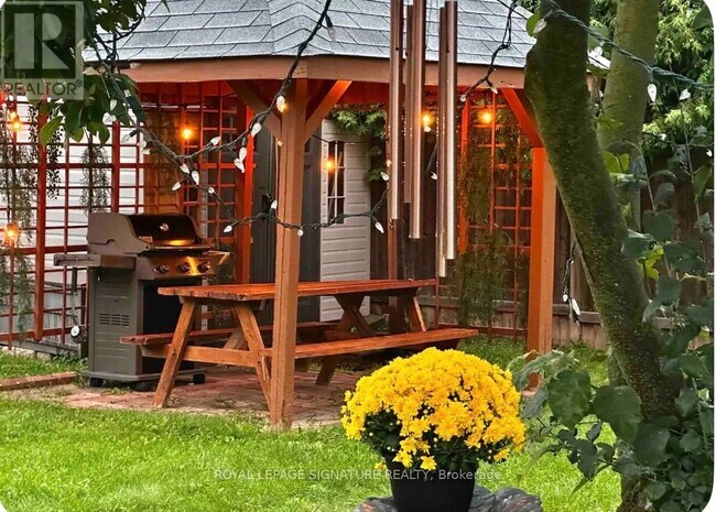 Photo - 441 Seaton Dr