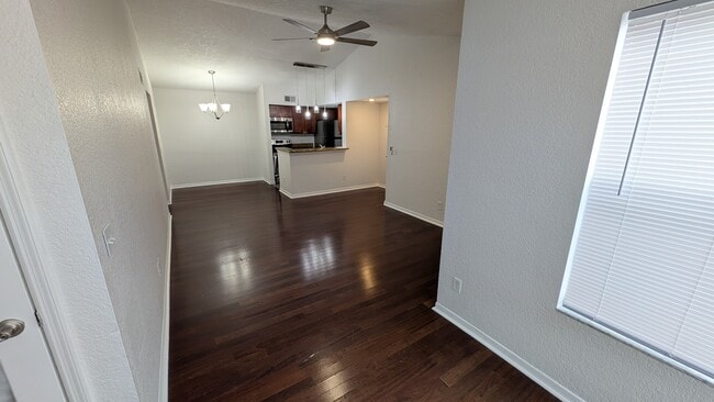 Photo - 5168 Conroy Rd