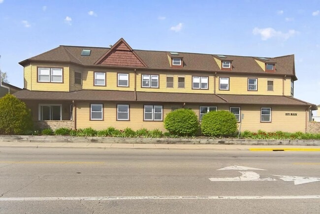 100 Main St Unit 105
