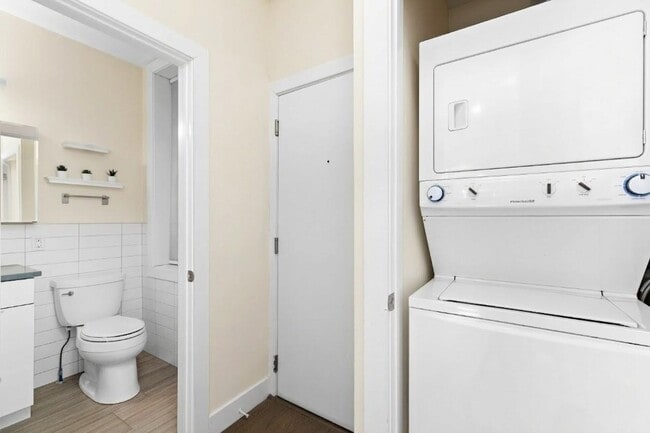 Photo - 2614 Palisade Ave Unidad 1A