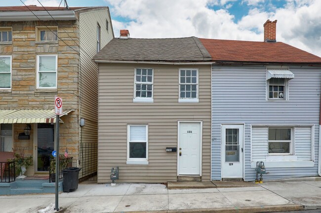 2 Bedroom House with Parking-York City SD - 2 Bedroom House with Parking-York City SD