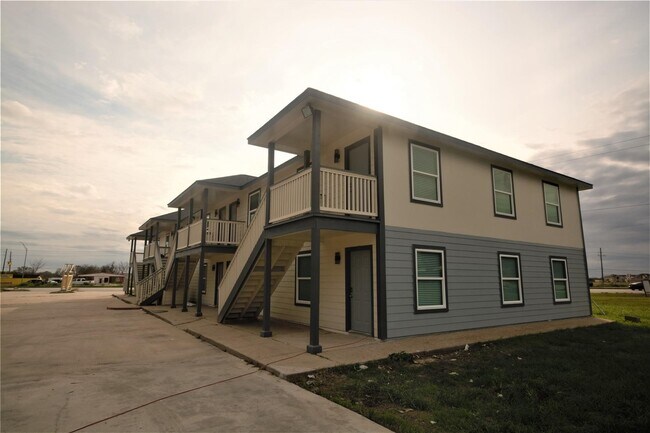 Photo - 13115 Hwy 6 Unit 1