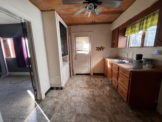 Photo - 1220 Maple Ave