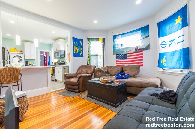 Photo - 11 Atkins St Unit 3