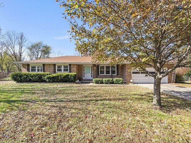 Building Photo - 3 Bedroom 2 Bathroom Springfield, MO Rental