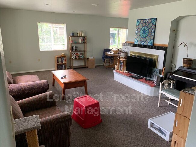 Photo - 1012 NW 34th St