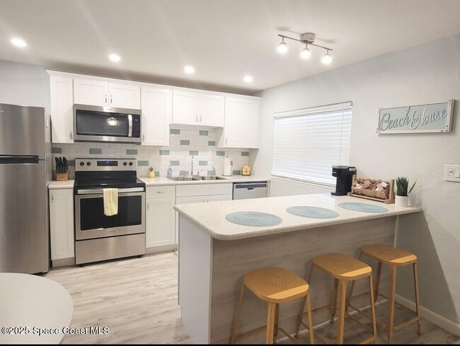 Photo - 7605 Ridgewood Ave Unidad 14