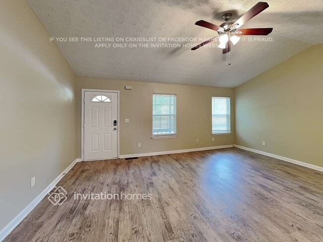 Photo - 3886 Daylily Way