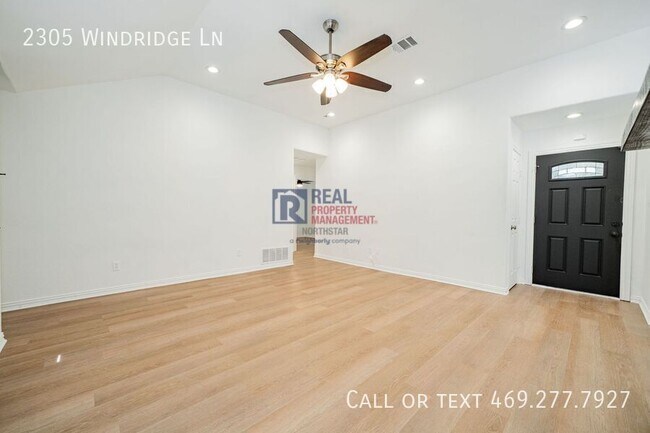 Photo - 2305 Windridge Ln