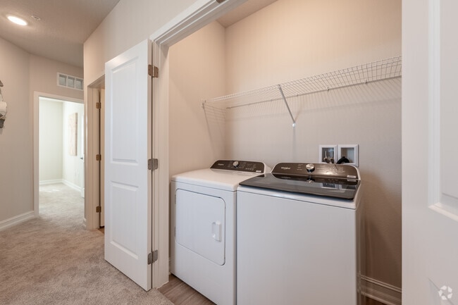 3BR, 2.5BA - 2,139SF - Laundry