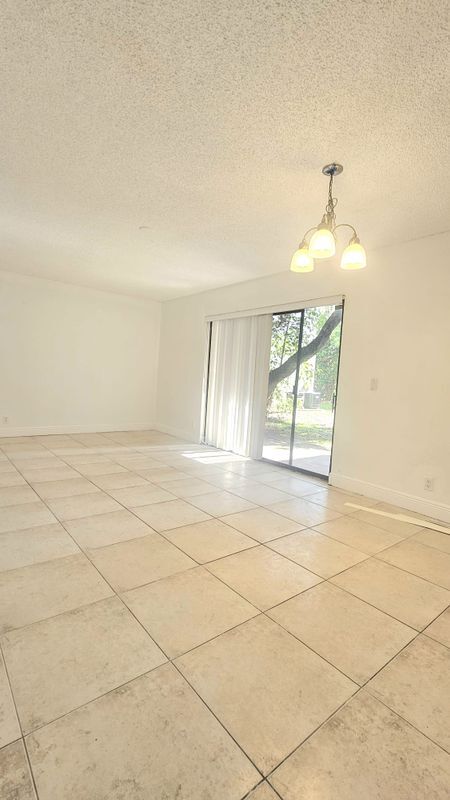 1641 Balfour Point Dr Unidad A