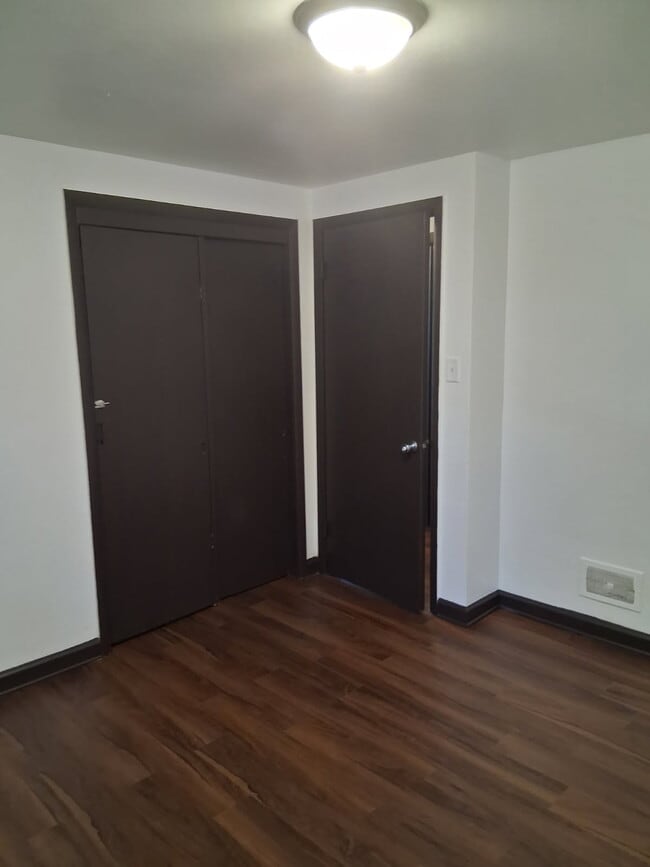 Photo - 4900 N 40th St