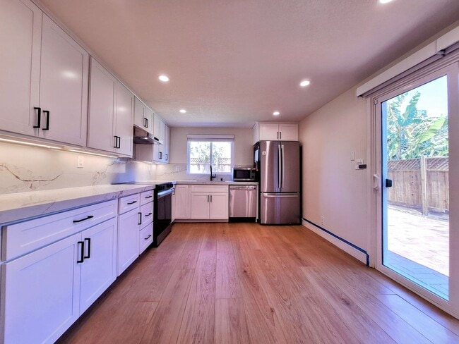Photo - Beautifully Remodeled 3bd Single Story House: Everything Brand New!