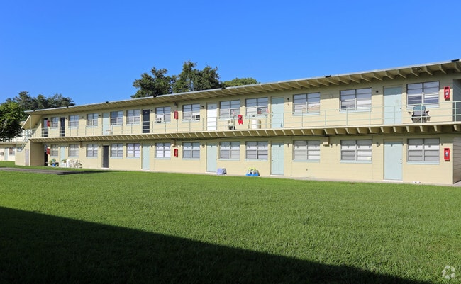 Kingswood Apartments