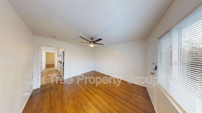 Photo - 1648 Russell St