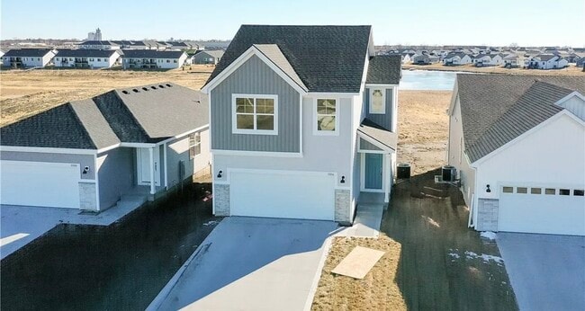 Photo - 1106 NW Yorktown Dr House