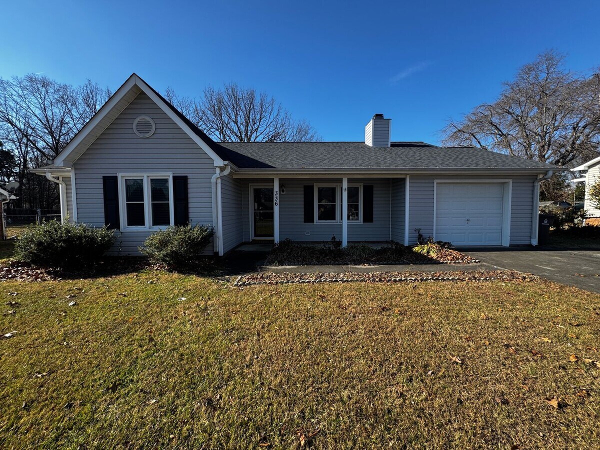 Photo - 336 Cheltenham Dr