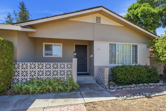 Photo - What a Great Home! Available Now!