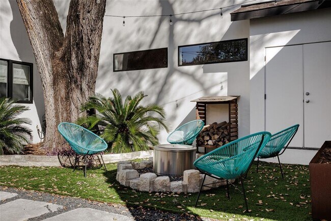 Photo - 2412 Wilson St Unit A