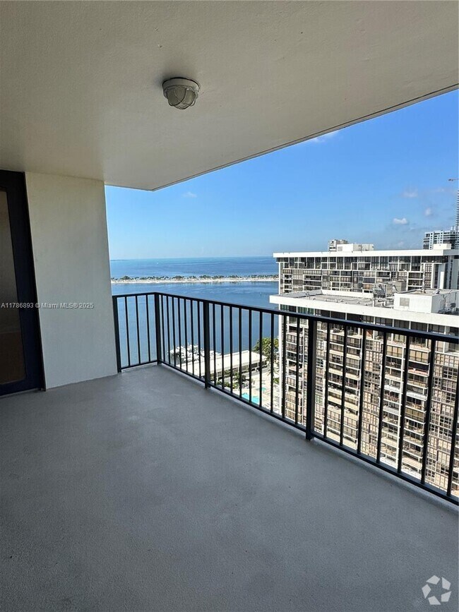 Building Photo - 1901 Brickell Ave Unit B2408 Rental