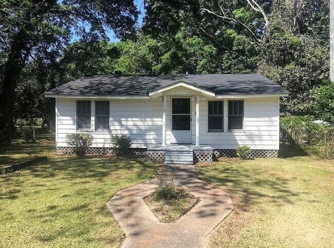 Photo - 2106 Barron Pl