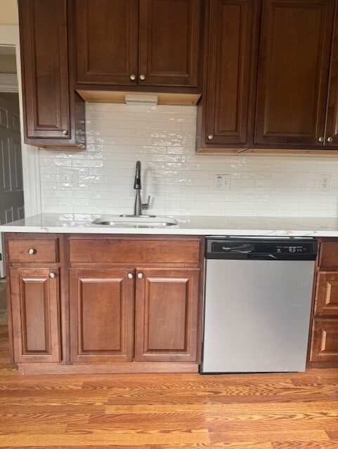 Building Photo - 44 Oakwood Ave Unit 2