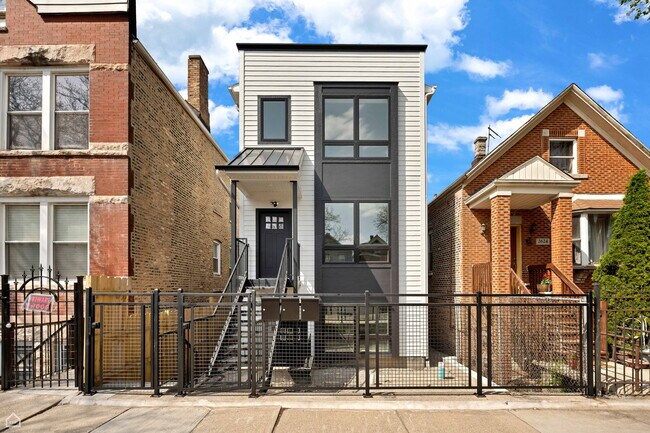 Photo - 2626 W 21st St Unidad 3 Rental