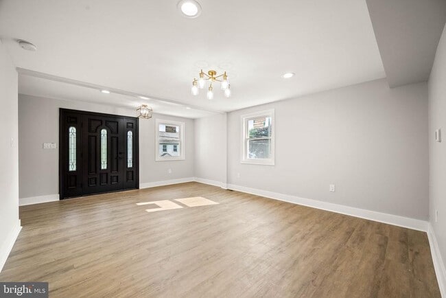 Photo - 8255 Mertztown Rd