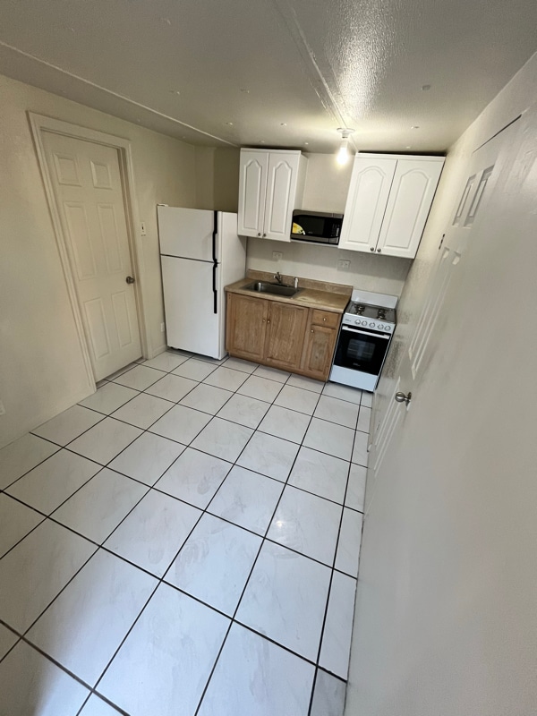 Photo - 1135 SW 127th Ct