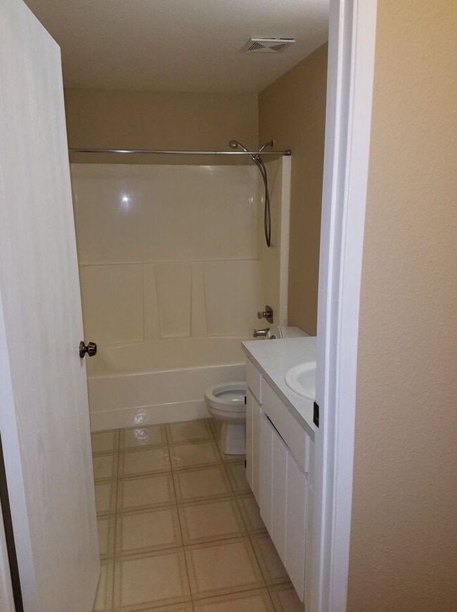 Photo - Wonderful 3 Bedroom Duplex in Puyallup!