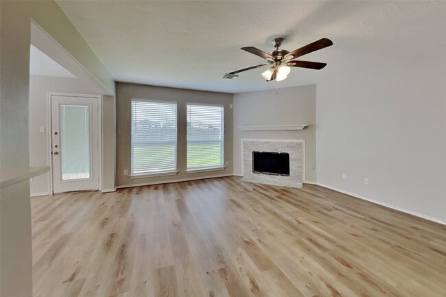Photo - 22076 Knights Cove Dr